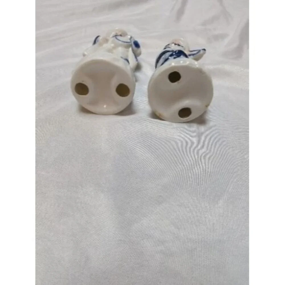 Vintage Blue & White Harp Mandolin Couple Musicians Victorian Style 5.5 Tall